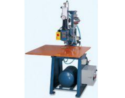 Riveting machine JS-732